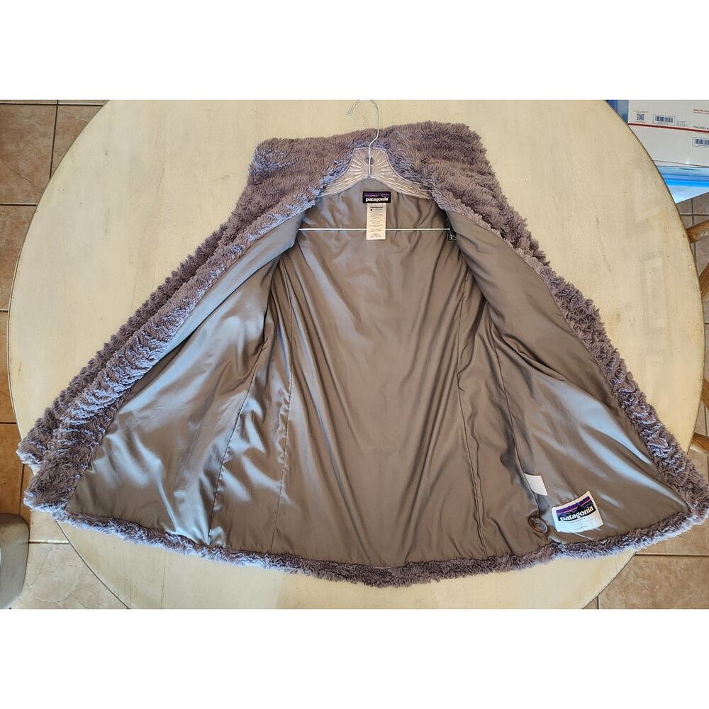 Patagonia Girls Coat Jacket SZ XXL (16-18) Gray Faux Fur - Picture 4 of 7